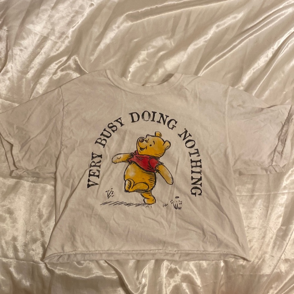 Small DISNEY Winnie the Pooh “busy doing nothing” shirt White